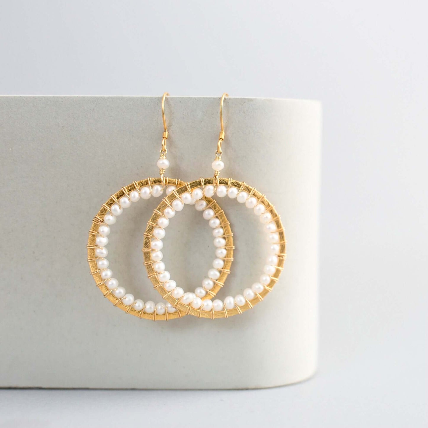 Pearl Gold Mason Circle Earrings